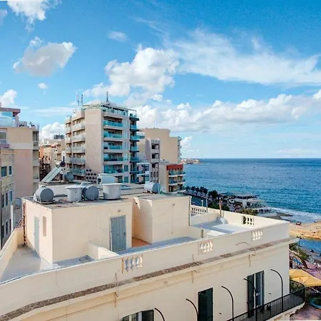 Skyvue Penthouse With Jacuzzi And Seaviews *